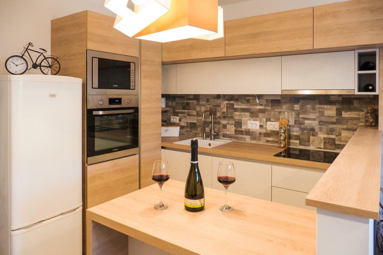 PUY Istriamazing Apartments מראה חיצוני תמונה